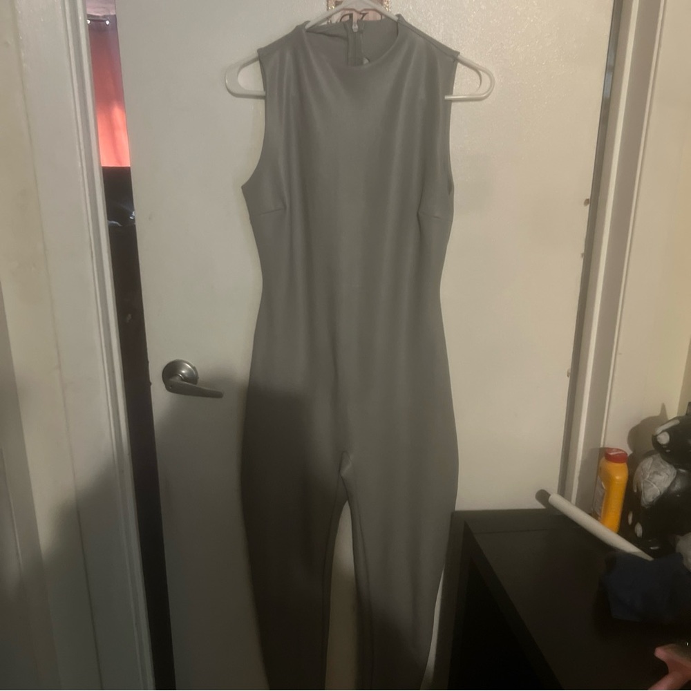 skims one piece